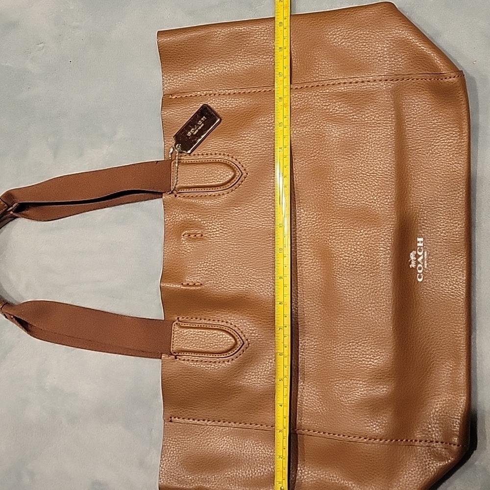 Coach Derby Tote - Picture 7 of 8